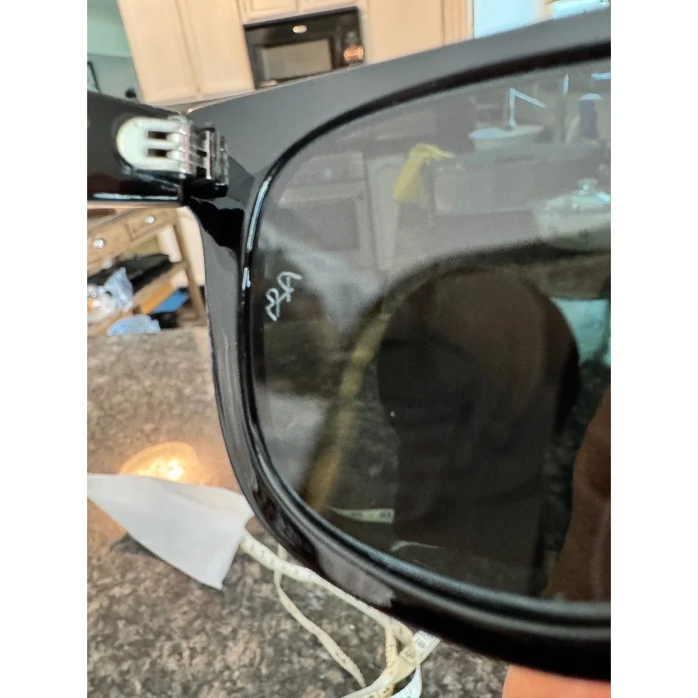 Ray-Ban‎ Original Wayfarer Classic Black G-15 Lens Sunglasses RB2140-F 52mm